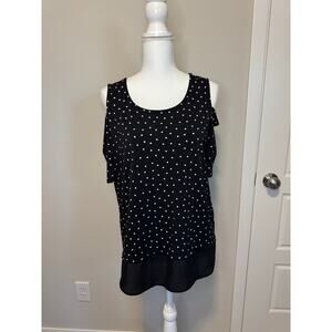 ADRIANNA PAPELL Size Medium Key Hole Short Sleeve Black White Polka Dots